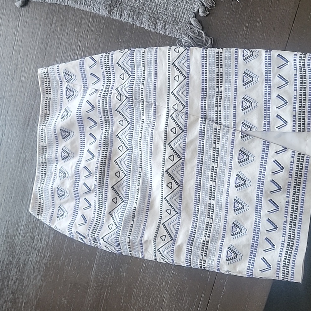 White house black market skirt